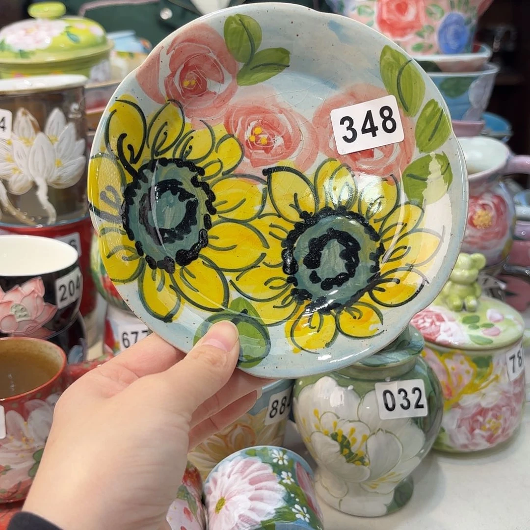 瓷片兔兔好可爱啊