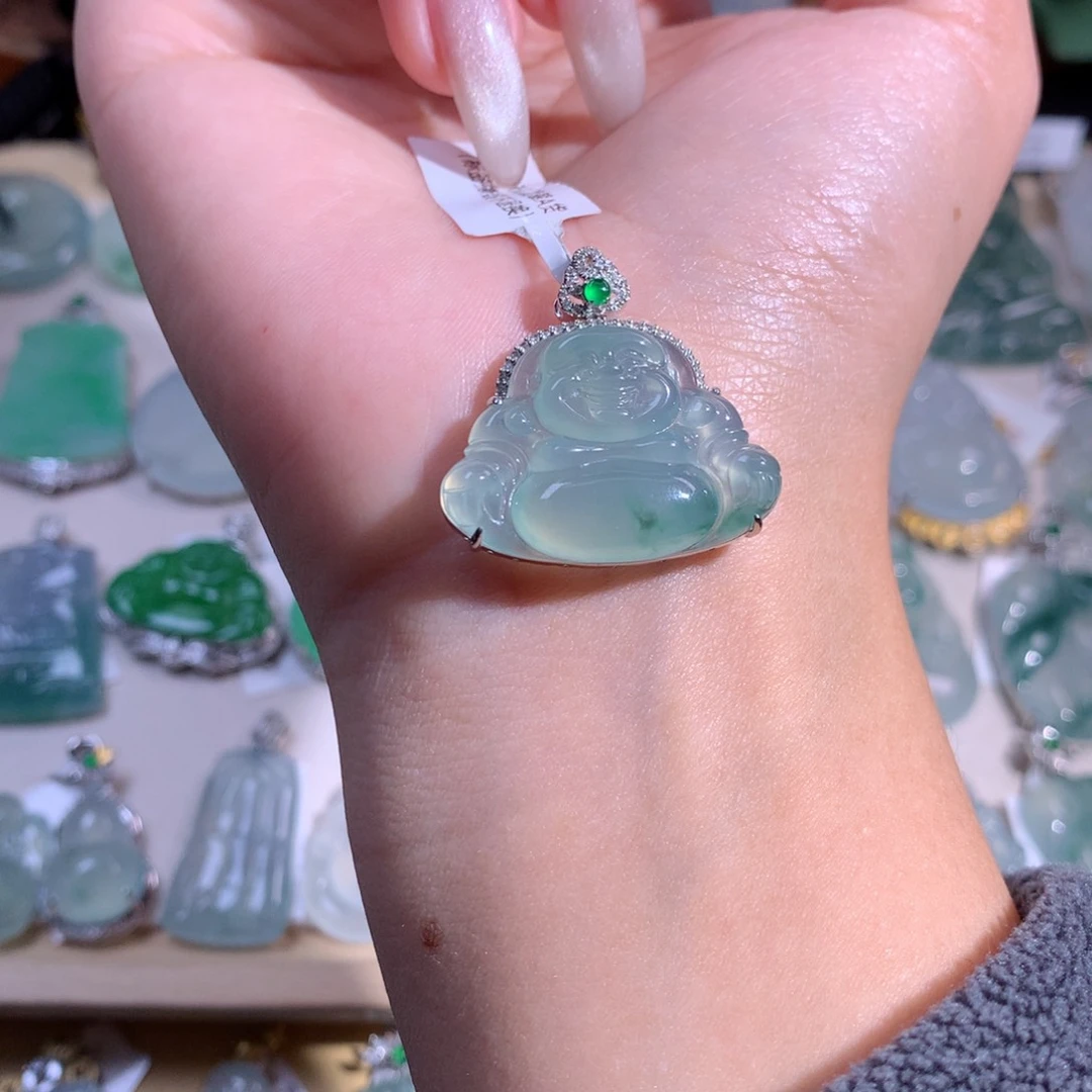 翡翠吊坠(不含链)18K金镶嵌