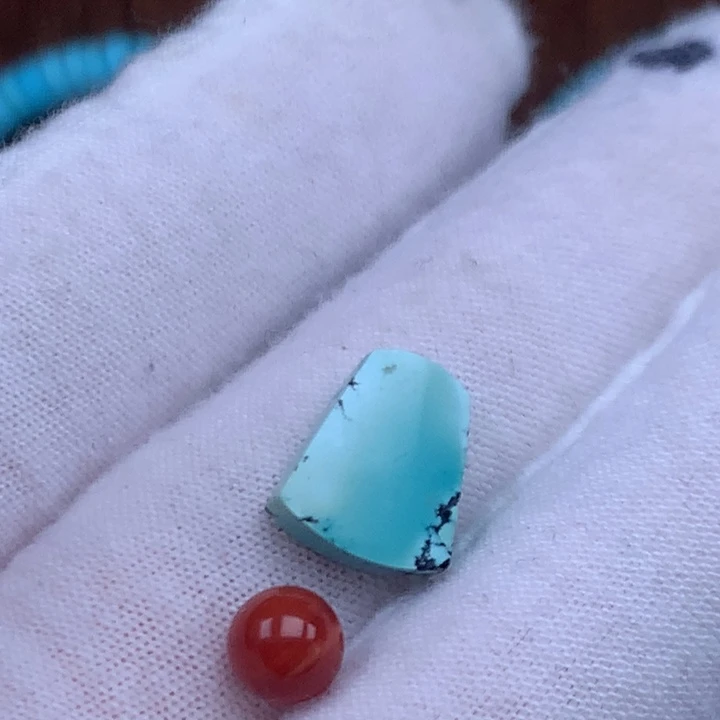 南红玛瑙未镶嵌珠宝奇石