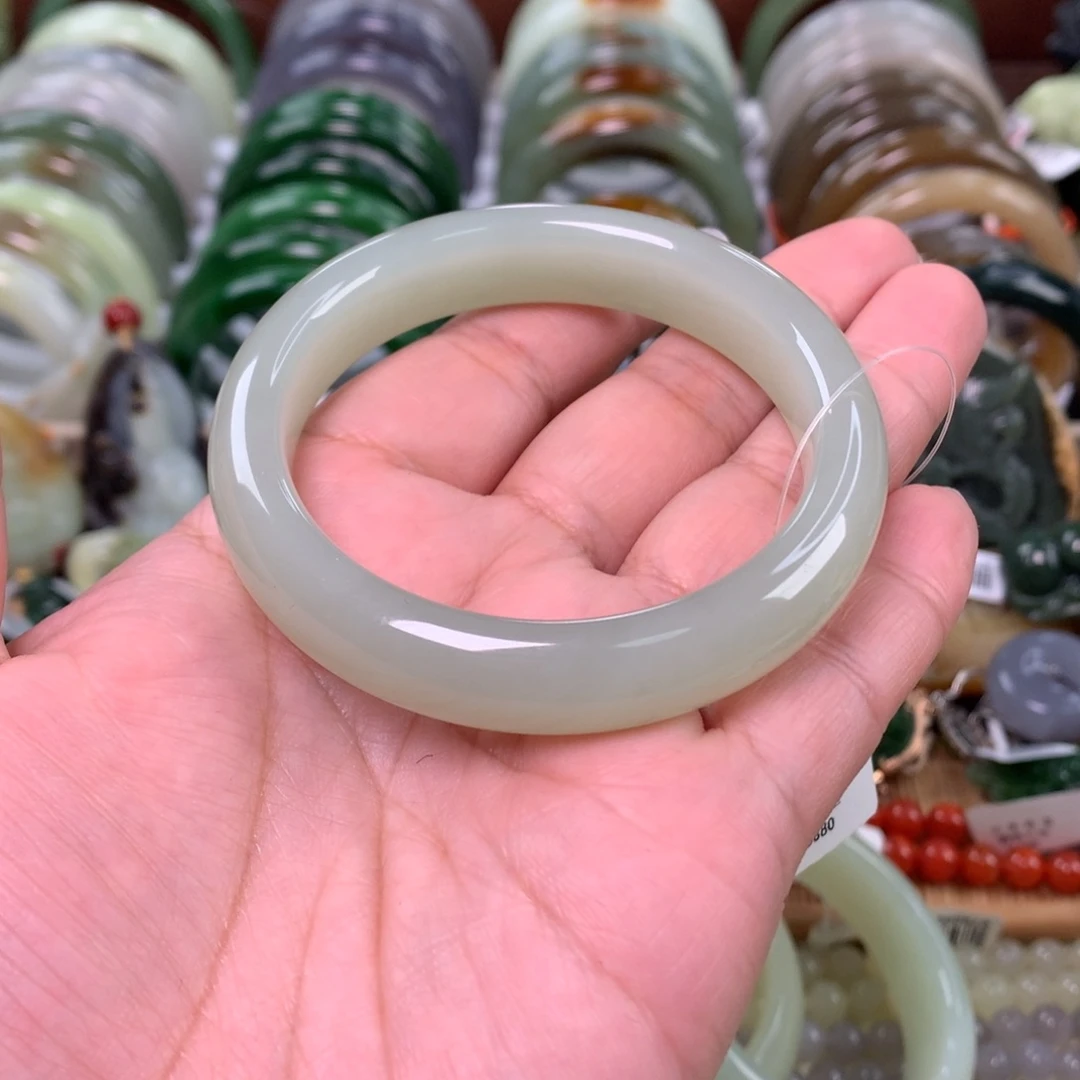 和田玉未镶嵌手镯55_56口径