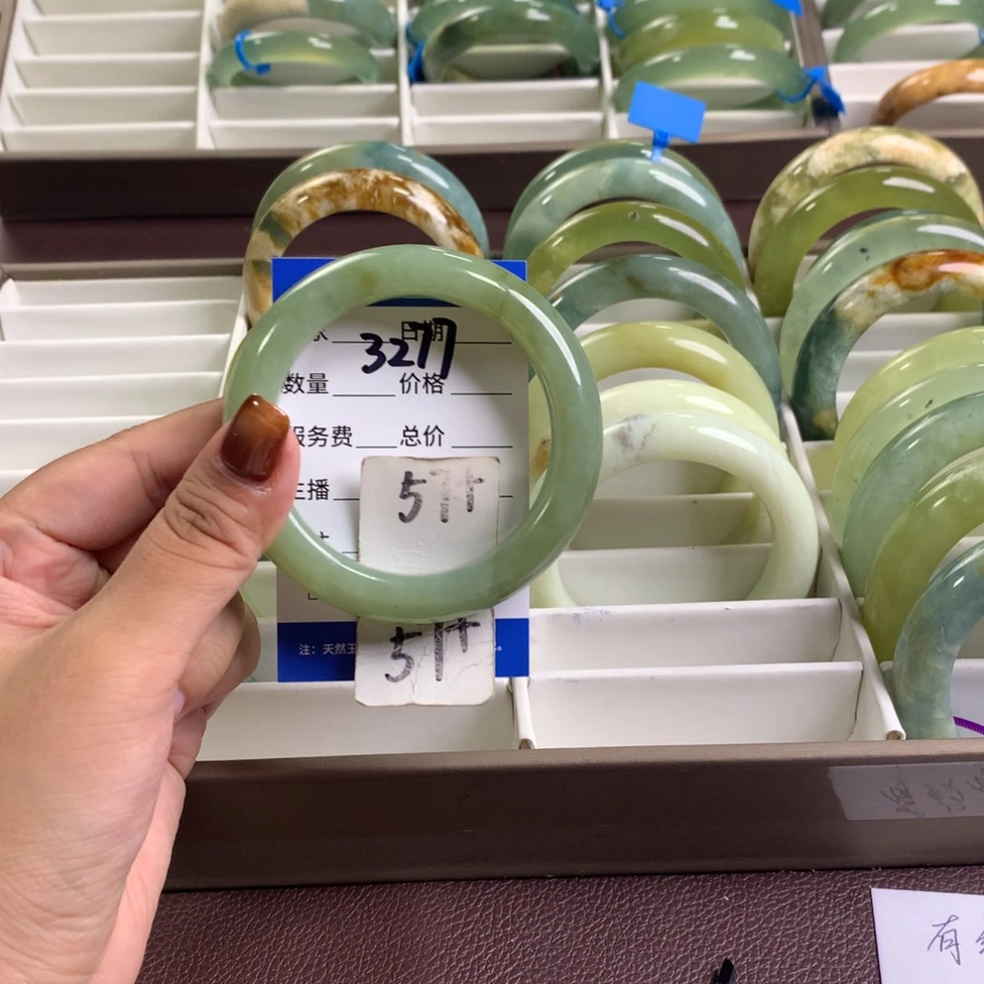 未镶嵌蛇纹石玉手镯3277