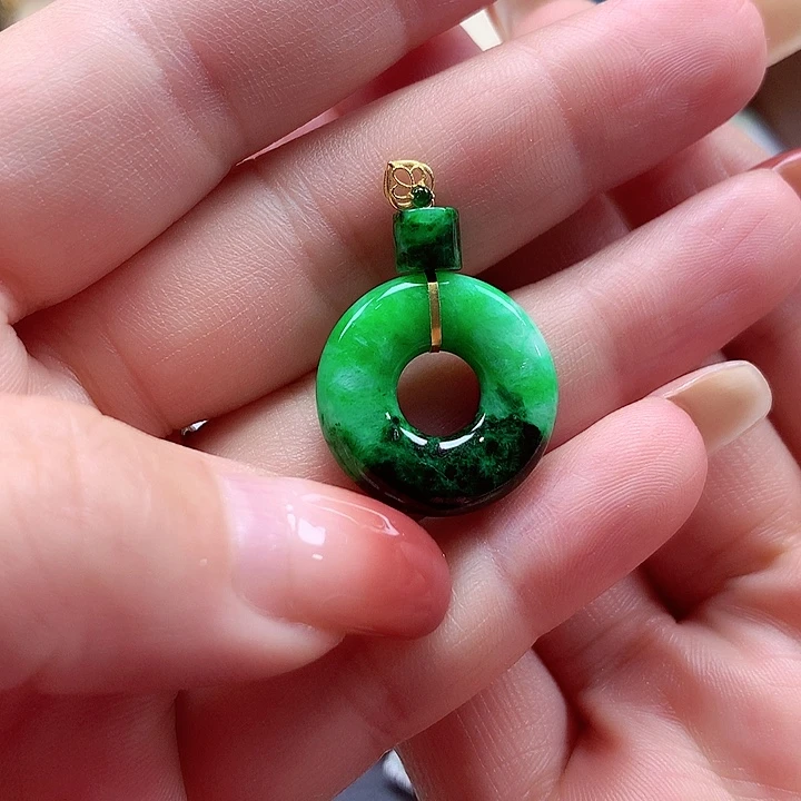 颈饰18K金镶嵌翡翠翡翠