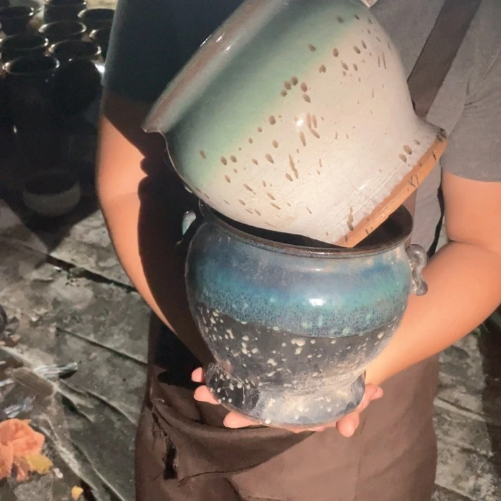 紫砂花盆口18高18瑕疵瑕疵