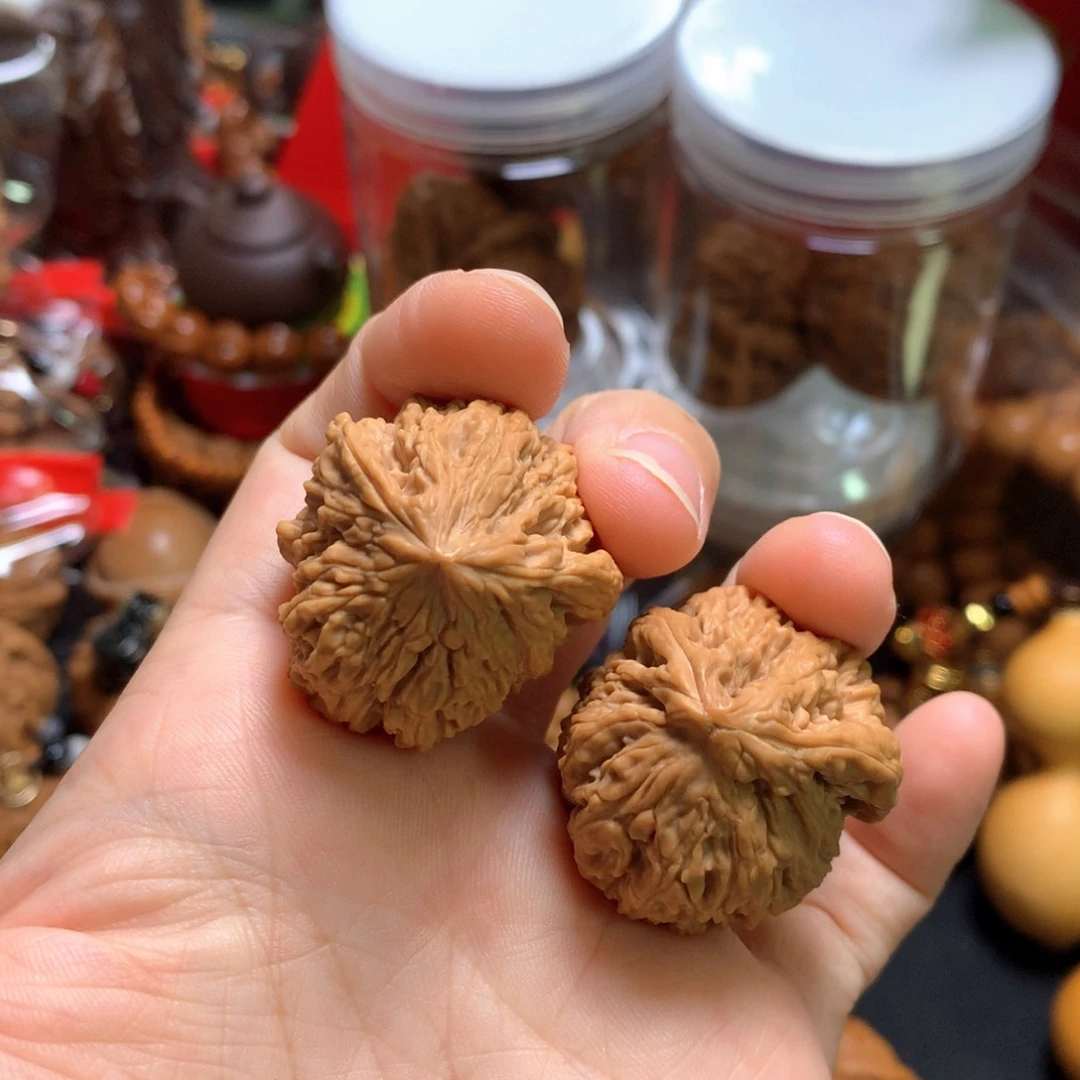 文玩核桃吊坠南疆兔子