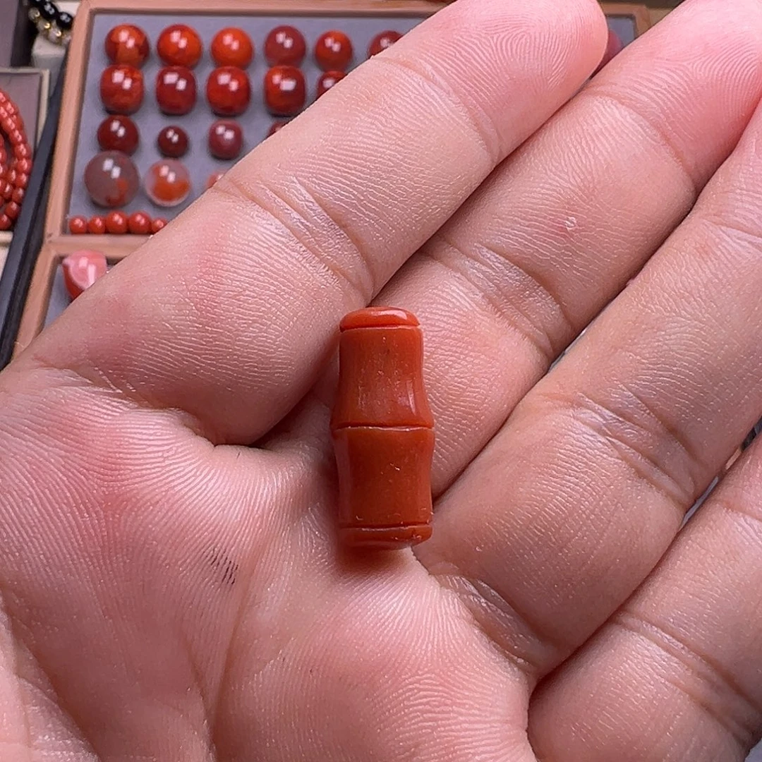 南红玛瑙未镶嵌珠宝奇石