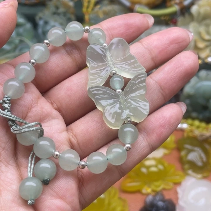 蛇纹石玉未镶嵌颈饰