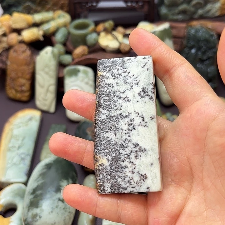 岫岩河磨玉（透闪石质玉）未镶嵌挂件