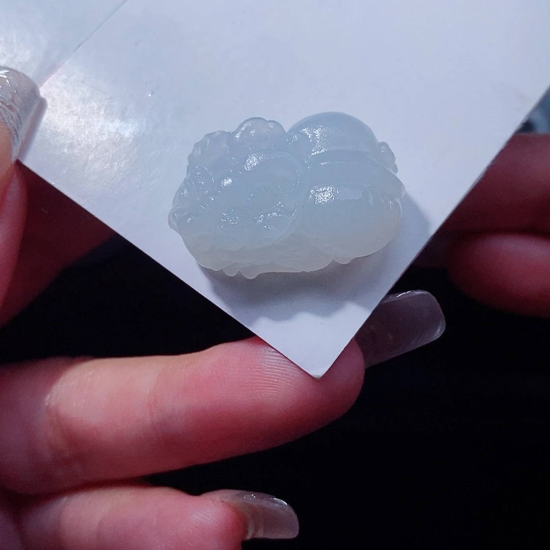 定制翡翠未镶嵌口里含珠貔貅