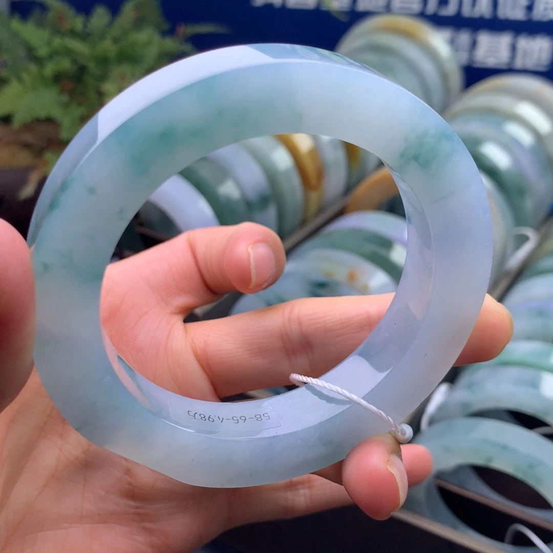 定制翡翠未镶嵌手镯不退不换