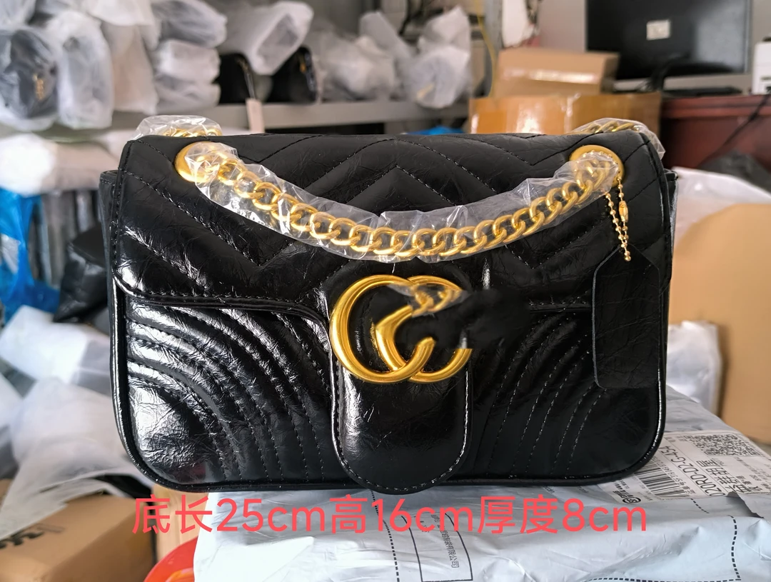 时尚百搭休闲经典高级感爱心包手工斜挎包时尚黑色工装风英伦风