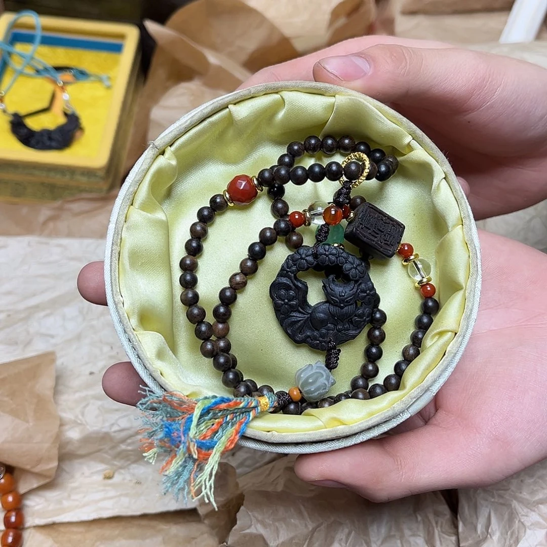 大叶紫檀（黑酸枝木类）