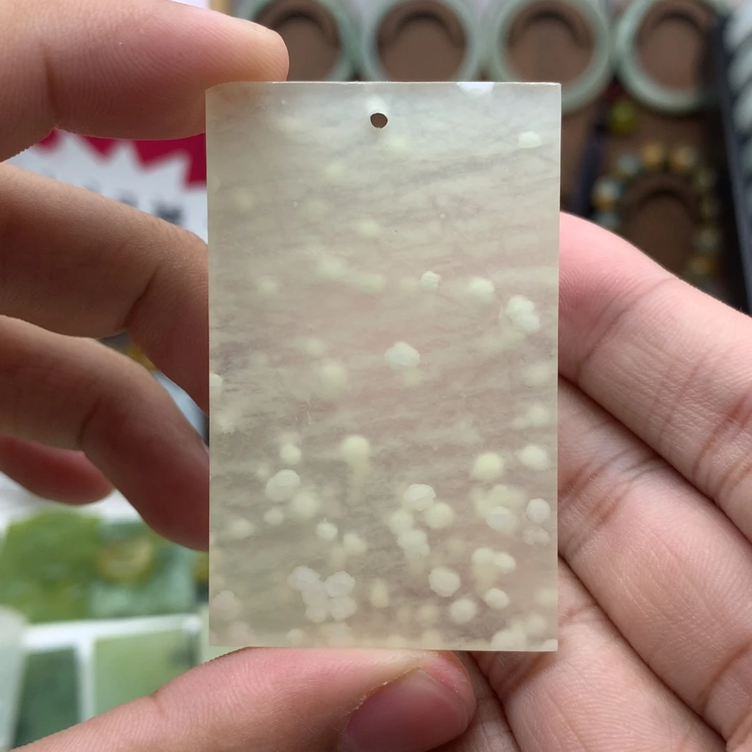 岫玉未镶嵌吊坠(不含链)