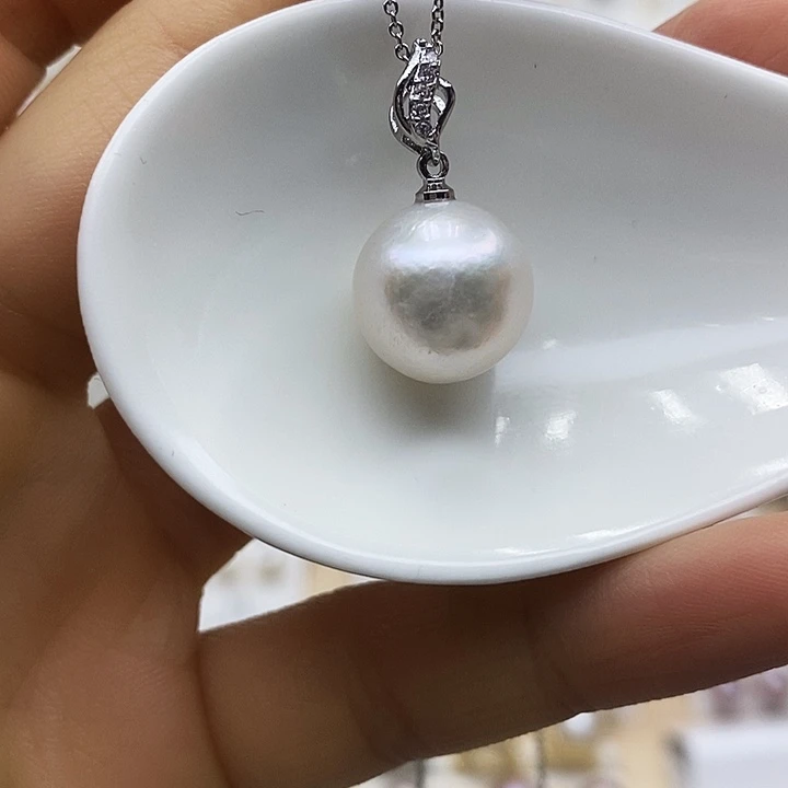 淡水珍珠颈饰合金