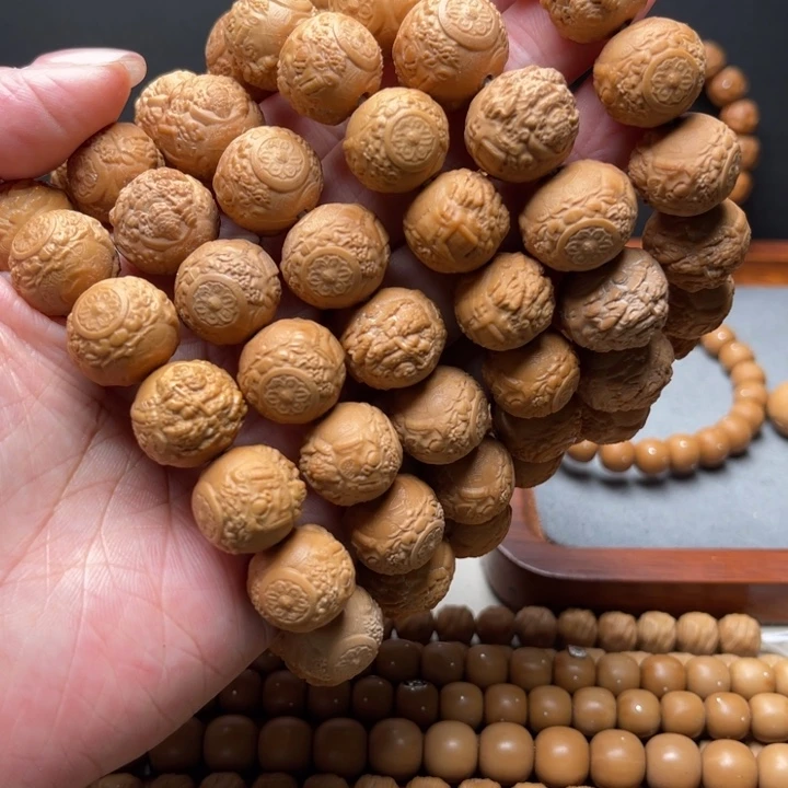 猴头核桃吊坠黄财神二等15-16