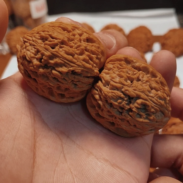 文玩核桃手串37全品南疆。4