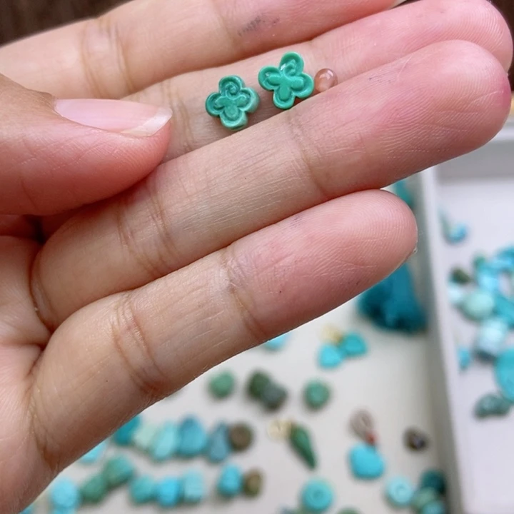 未镶嵌南红玛瑙珠宝奇石