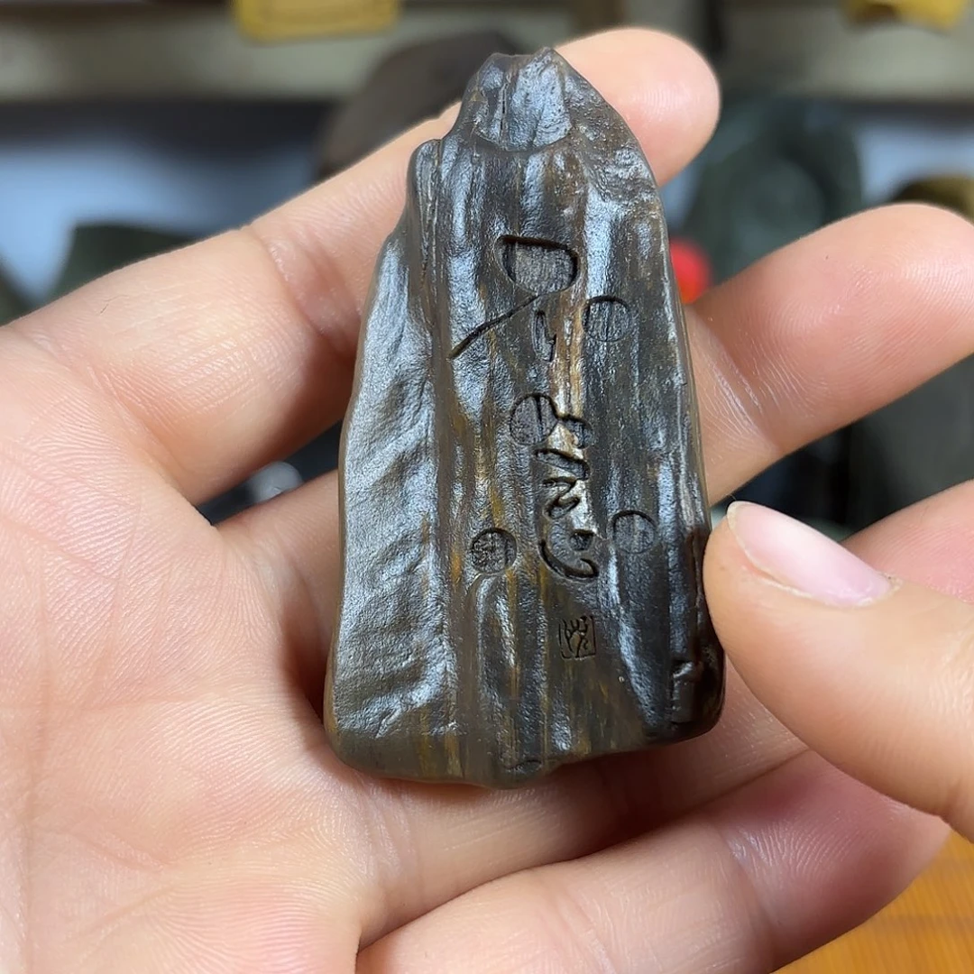 新疆戈壁石原石雕刻