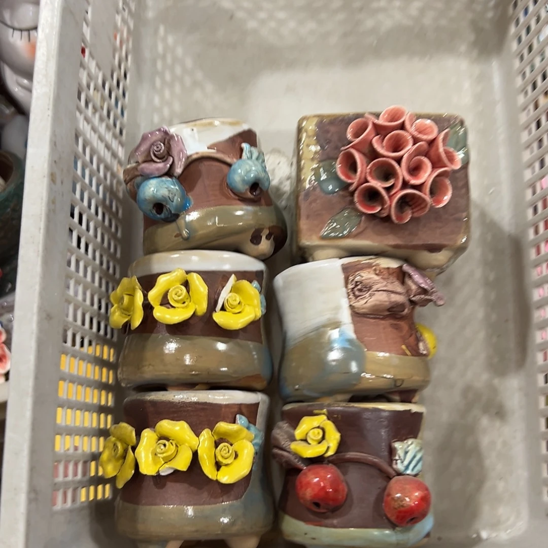 2617 花盆拍满20元发货，退款拉黑