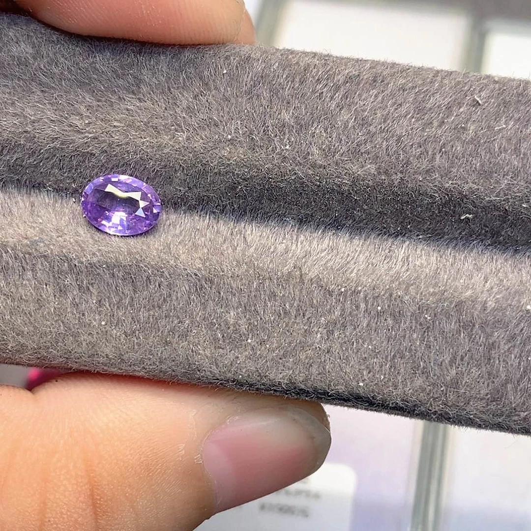 蓝宝石裸石彩色蓝宝石