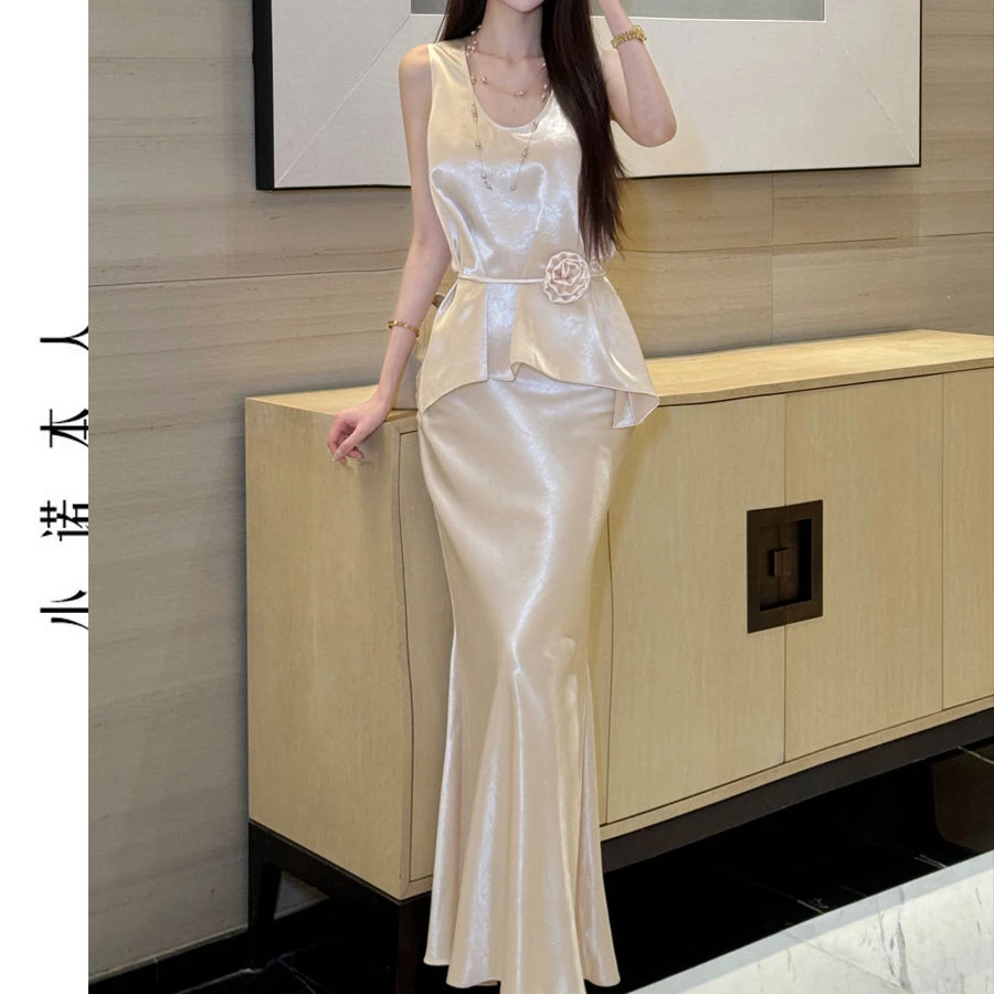 小诺本人丝光上衣包臀裙套装韩系显瘦背心高腰鱼尾裙两件套25336