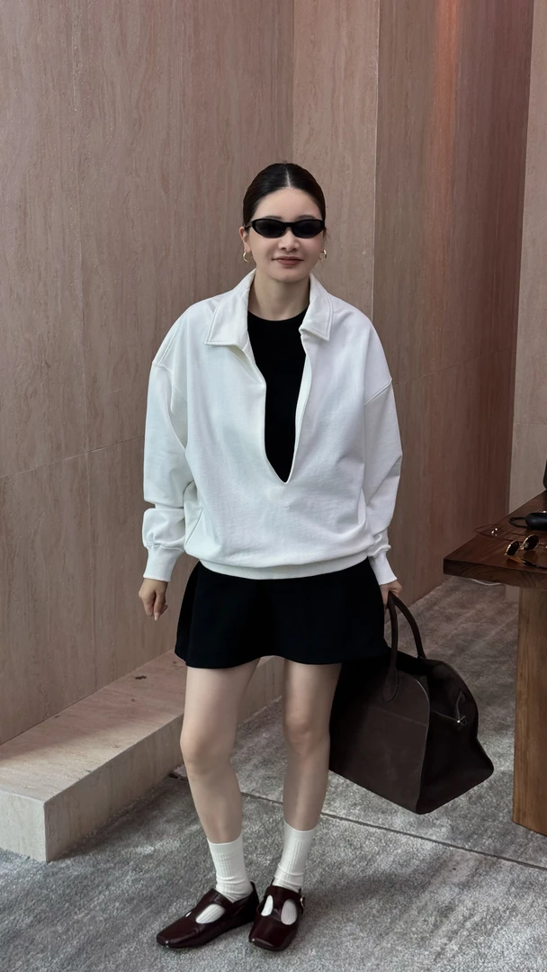 【CHU/2025SSNEW】《白砚》深V卫衣AAMU251261