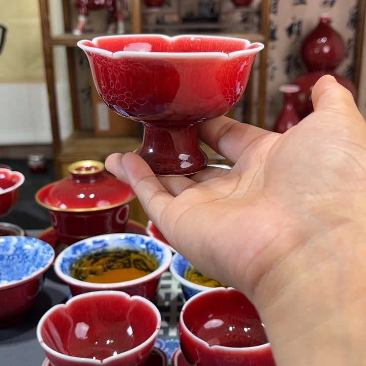景德镇陶瓷浅行花口杯