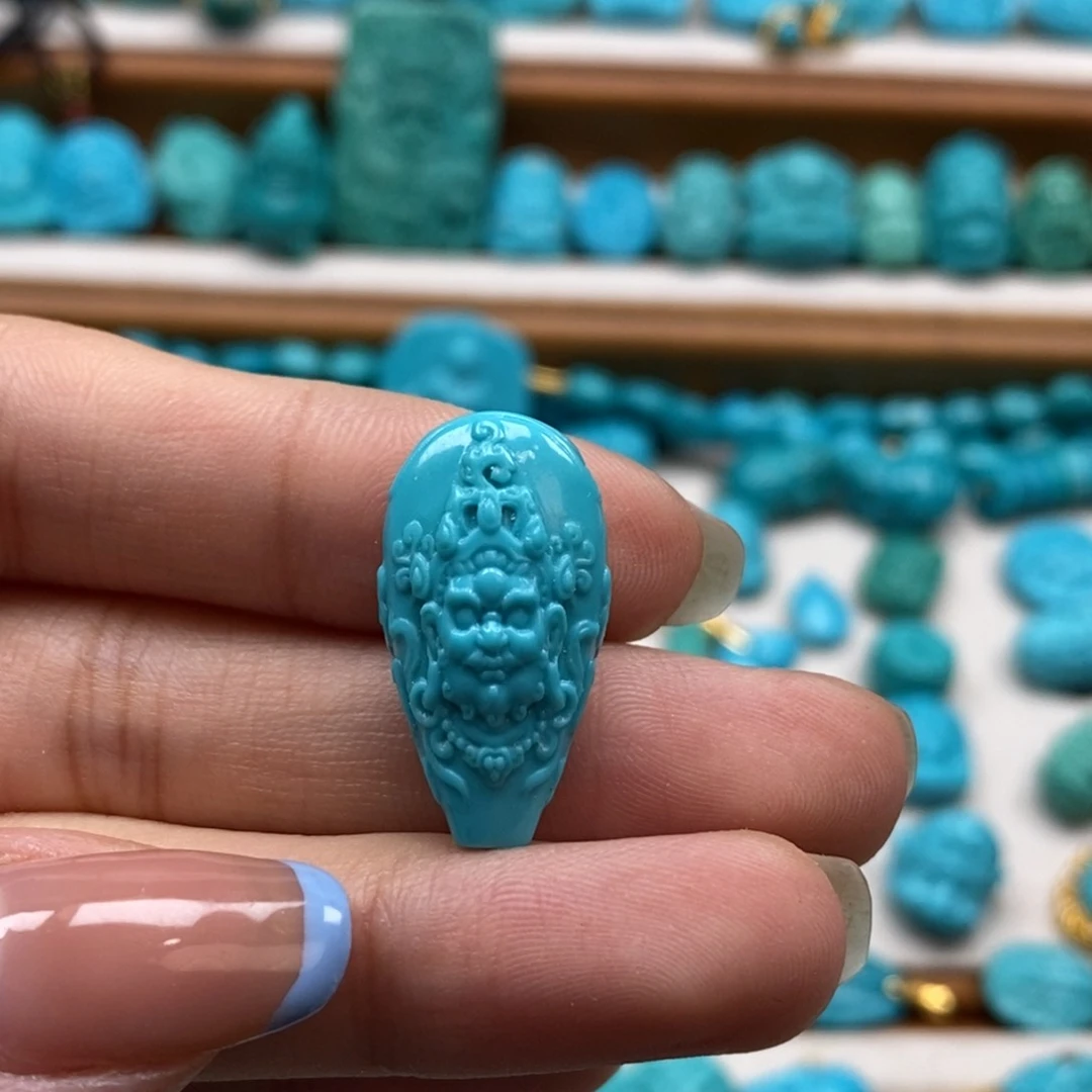 绿松石未镶嵌颈饰?****?