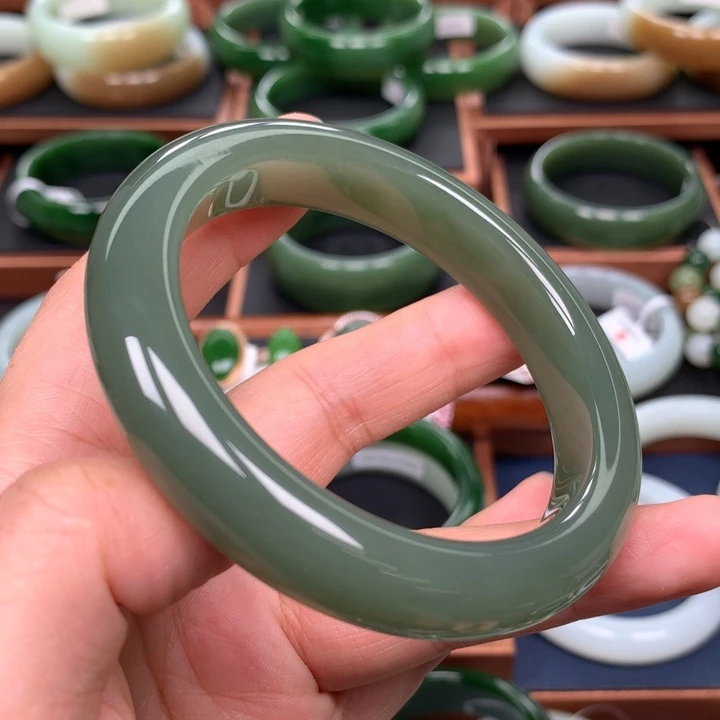 和田玉手镯未镶嵌59