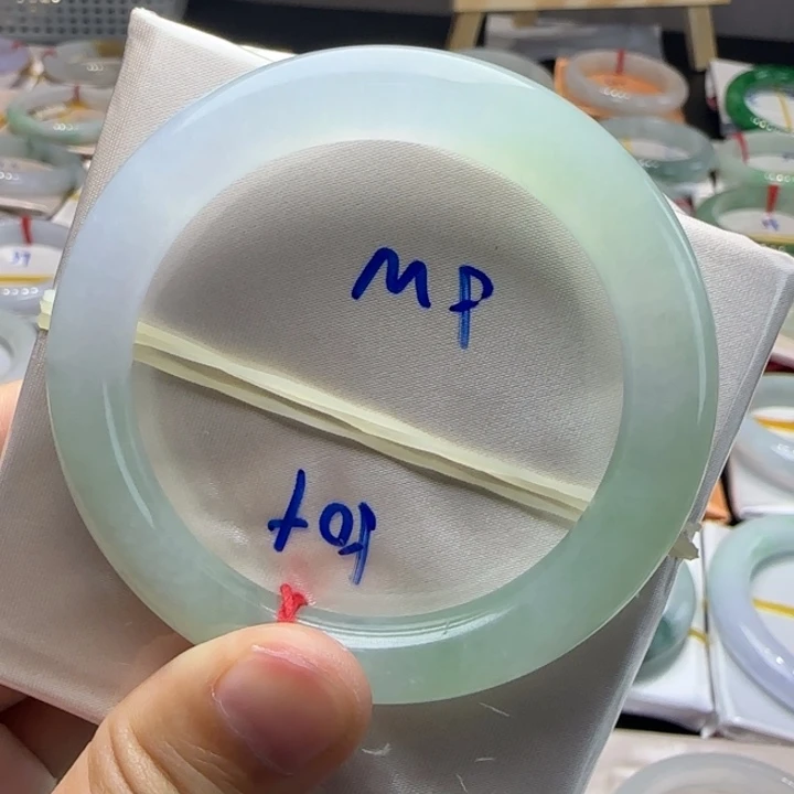 未镶嵌手镯翡翠翡翠手镯