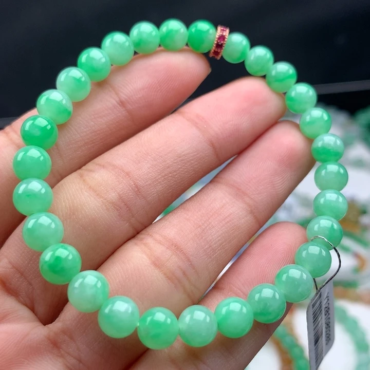 翡翠手镯未镶嵌卡