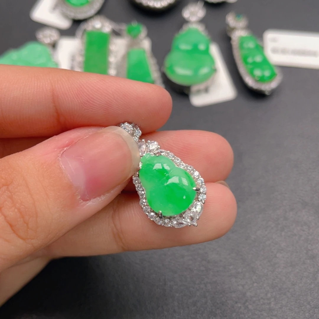 翡翠银S925镶嵌颈饰