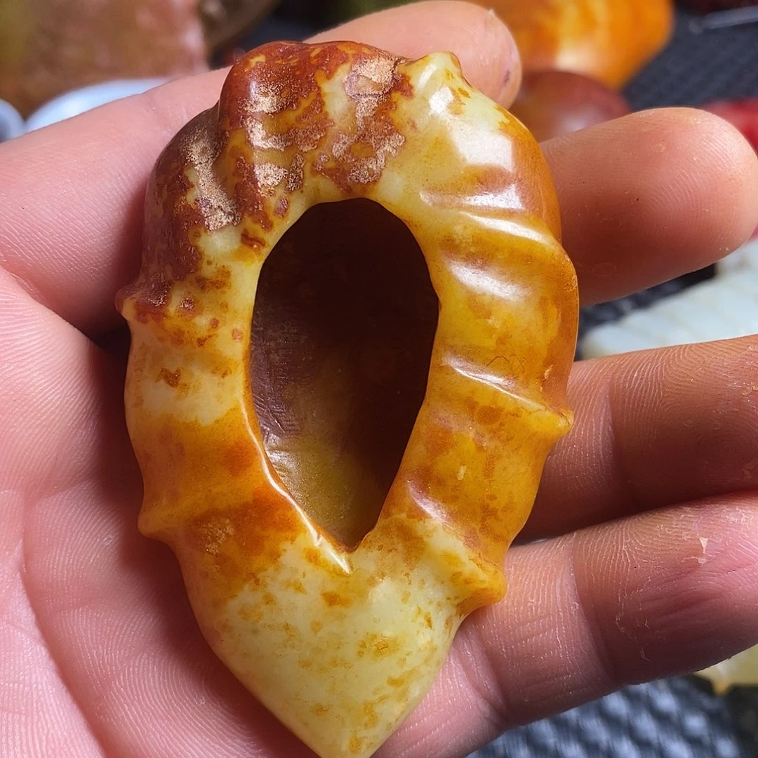蛇纹石玉合金颈饰
