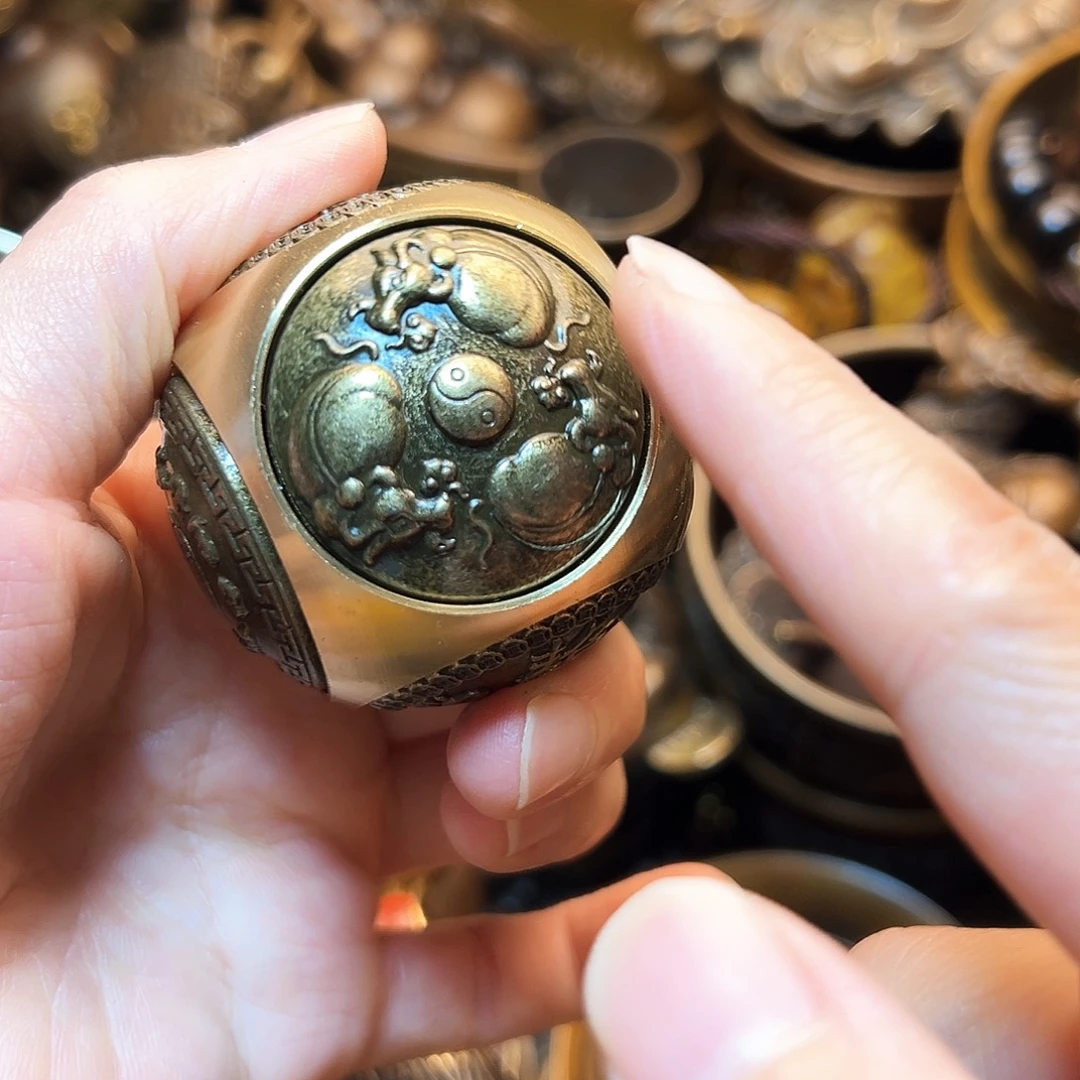 精美铜器工艺品等