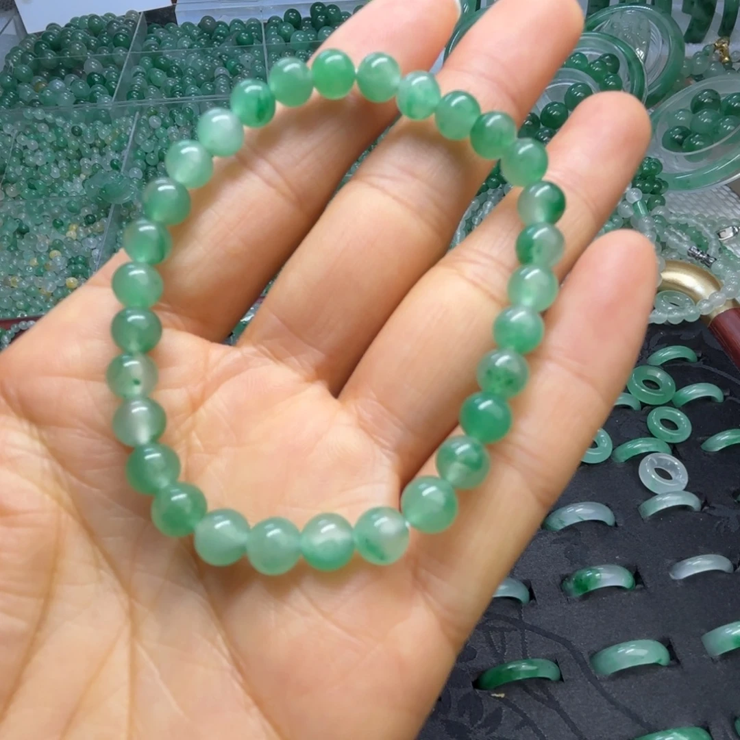 石英质玉（非洲翠）未镶嵌散珠冰甜绿珠子手串