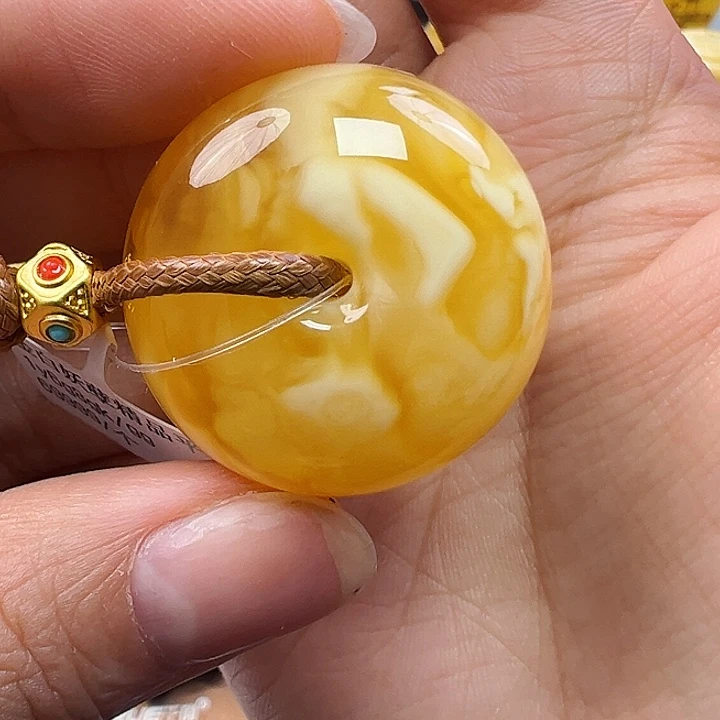 蜜蜡未镶嵌珠宝奇石