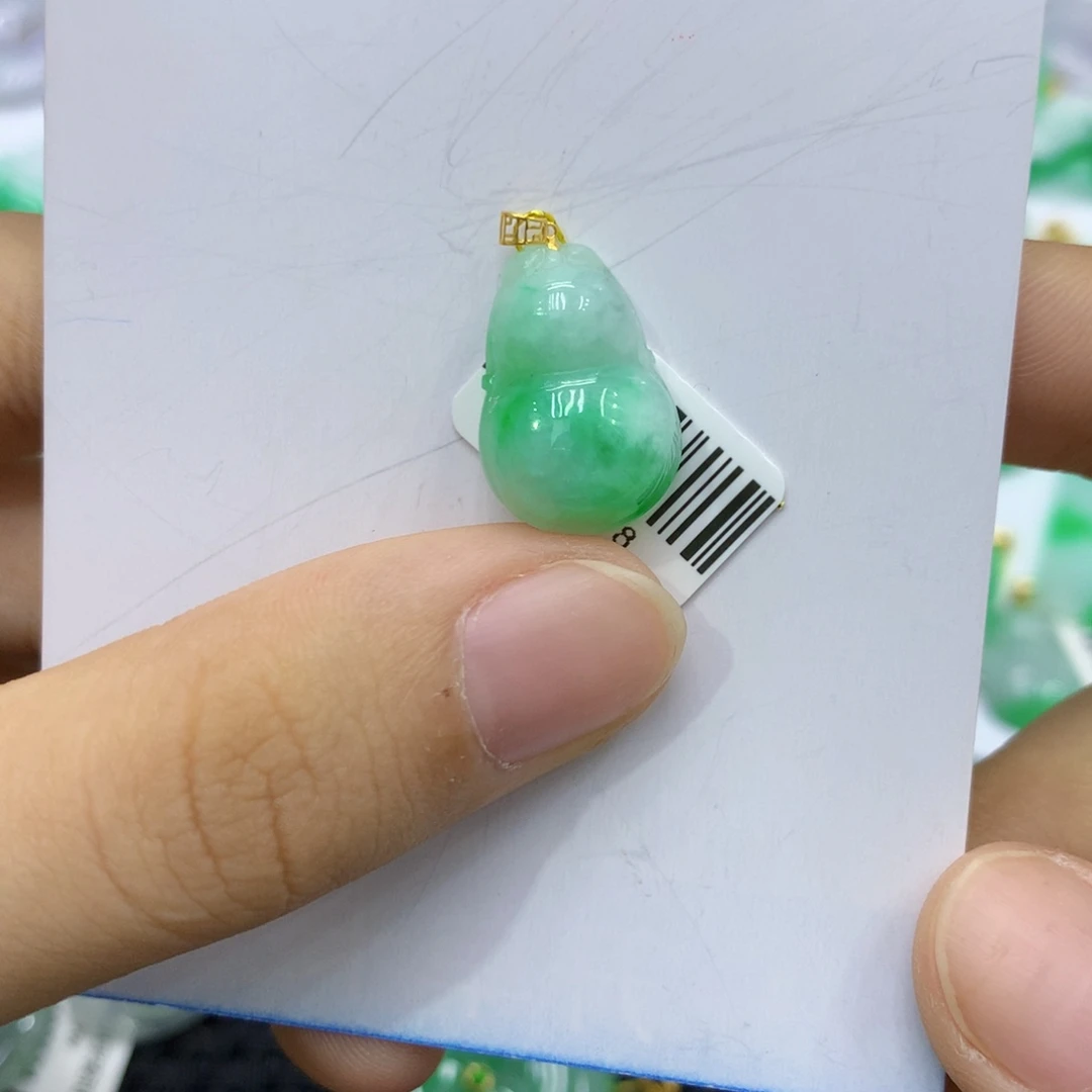 颈饰18K金镶嵌翡翠翡翠
