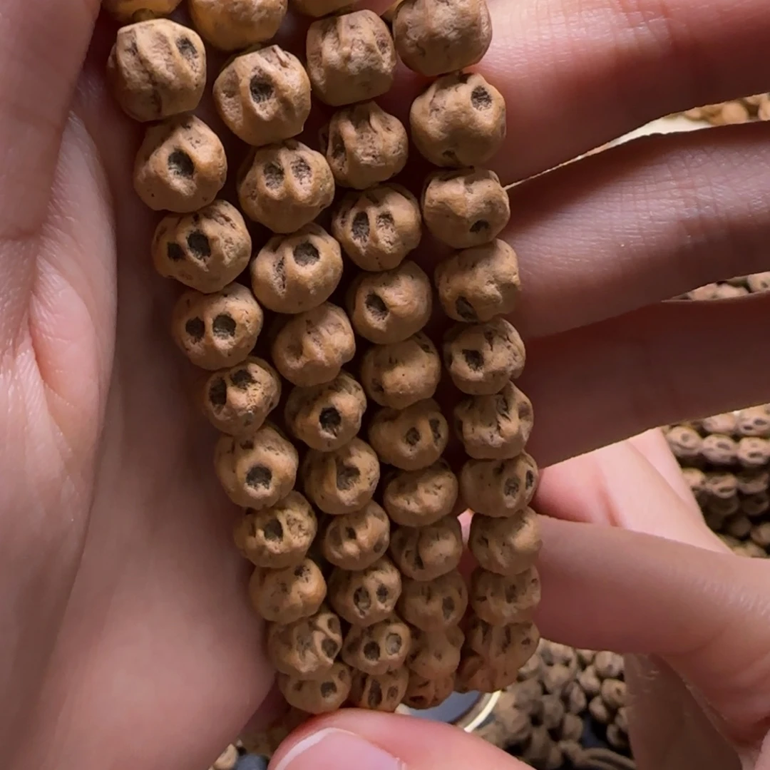 红***通柏香籽/百香籽吊坠