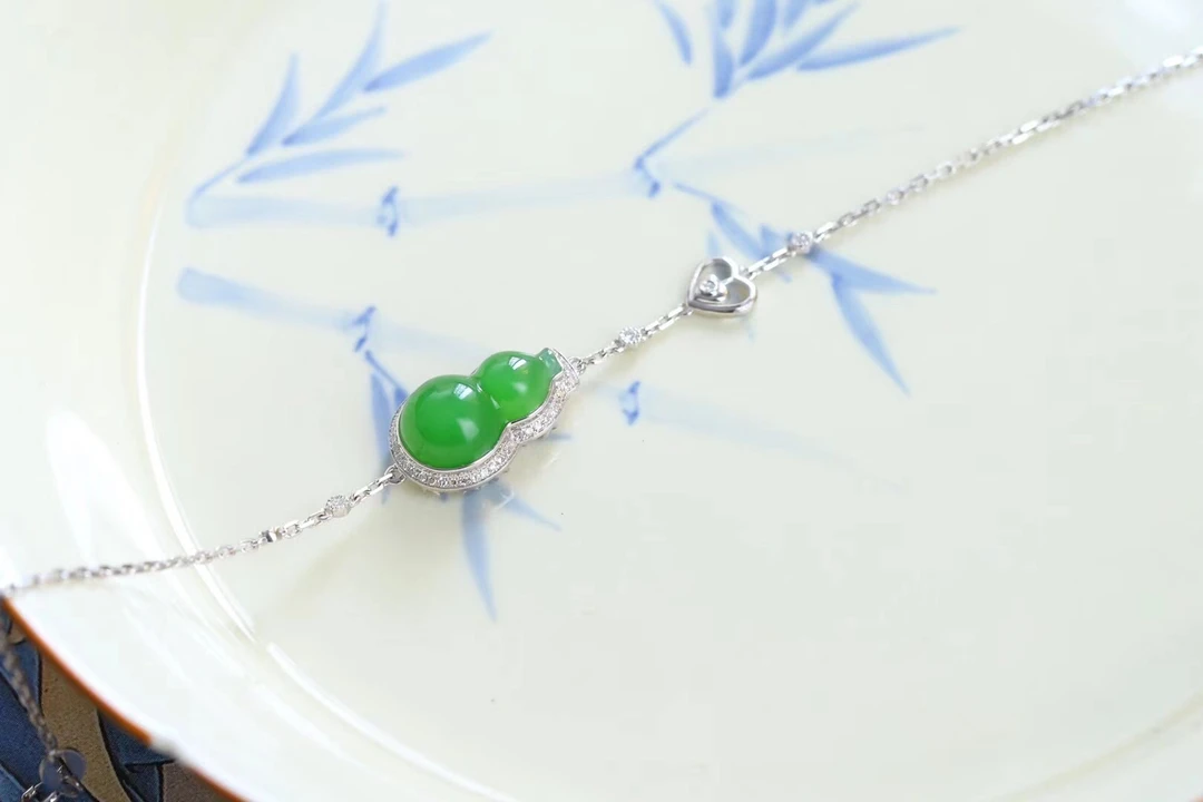 碧玉苹果绿18K葫芦手链