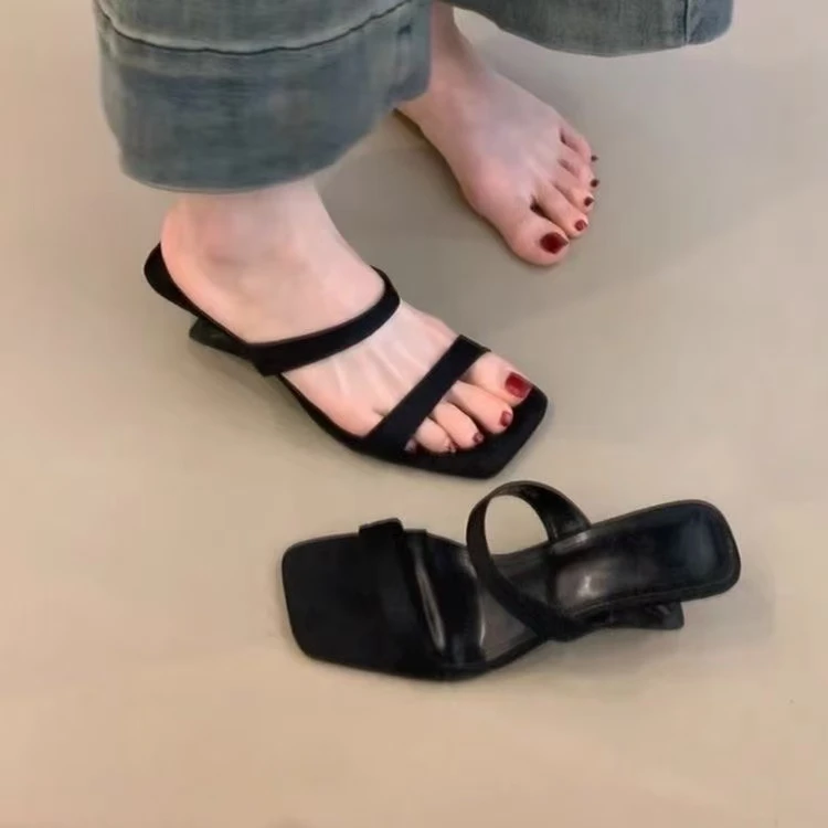 法式方头坡跟凉拖鞋女夏季新款外穿法式气质露趾配裙子坡跟女凉鞋