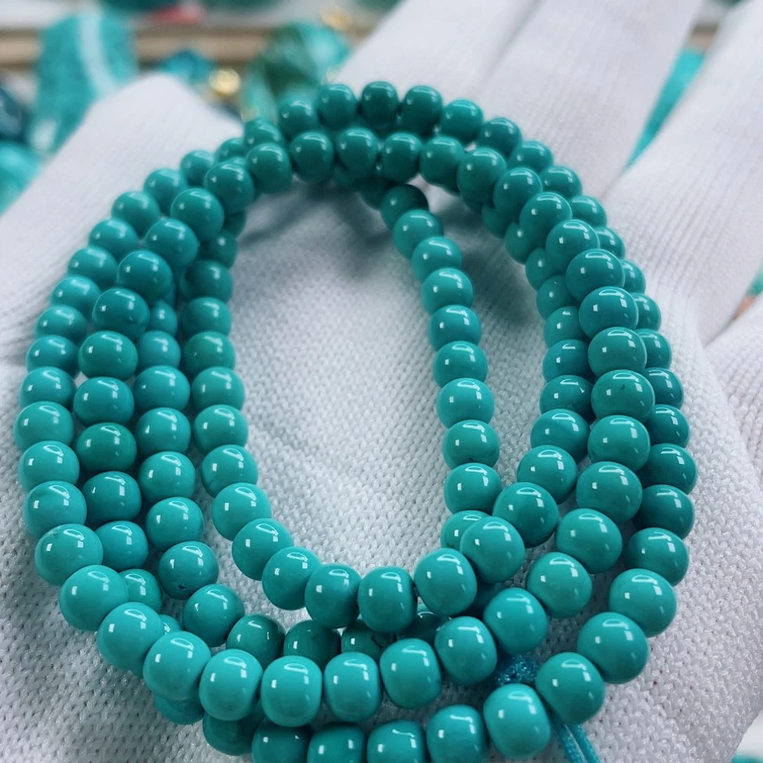 绿松石未镶嵌颈饰