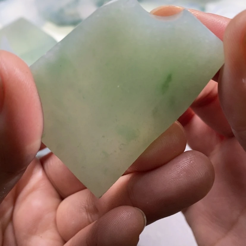 【闪购商品】翡翠挂件未镶嵌g****n纯毛料不带工