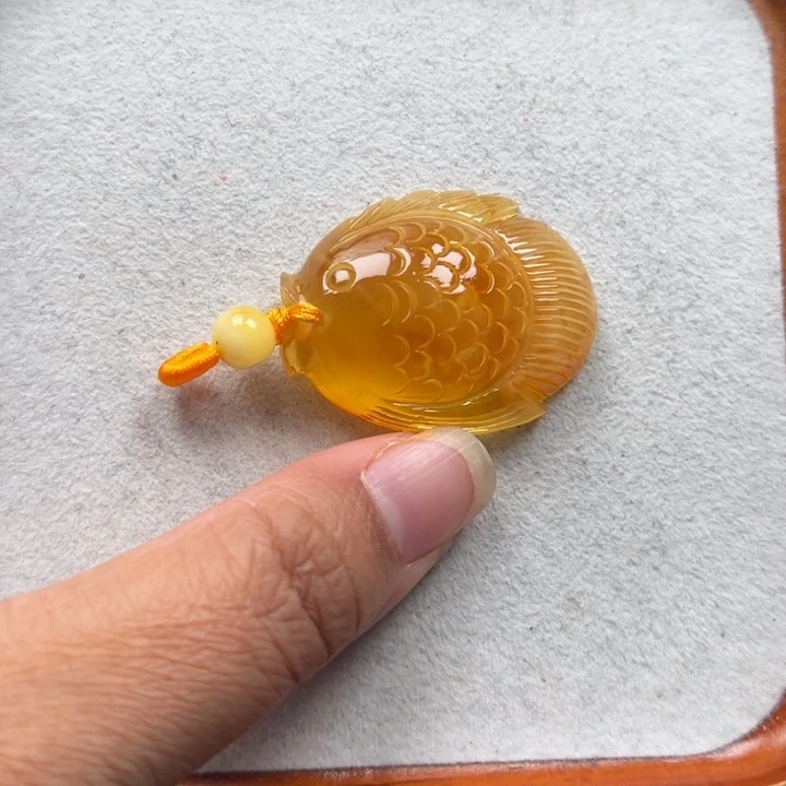 琥珀未镶嵌珠宝奇石M998号