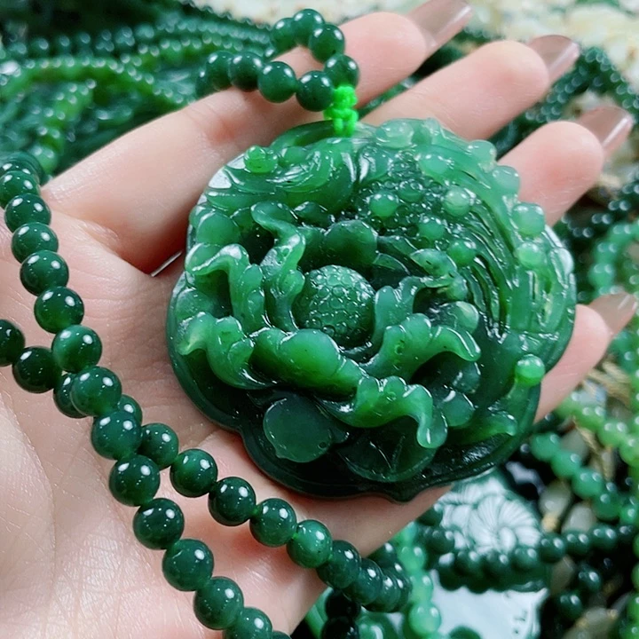 颈饰未镶嵌和田玉