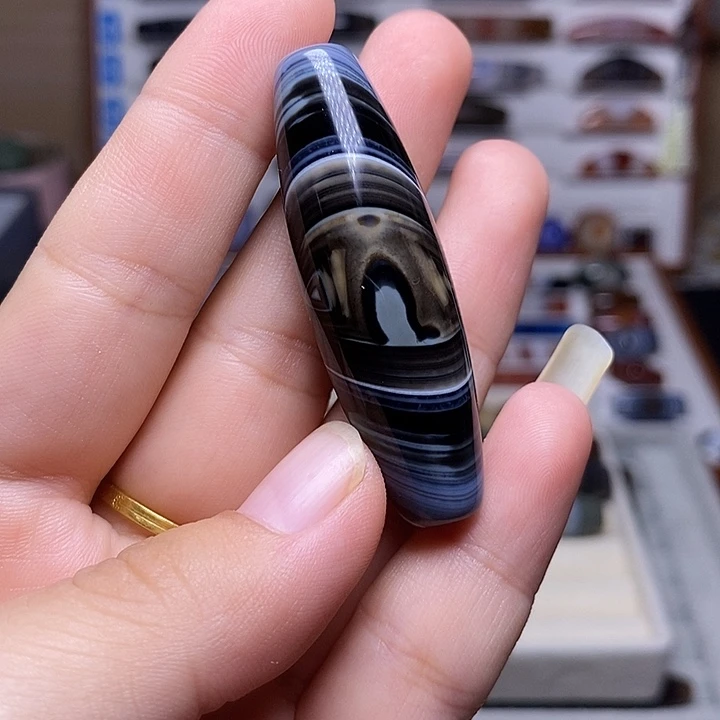 奥***K玛瑙/玉髓未镶嵌颈饰