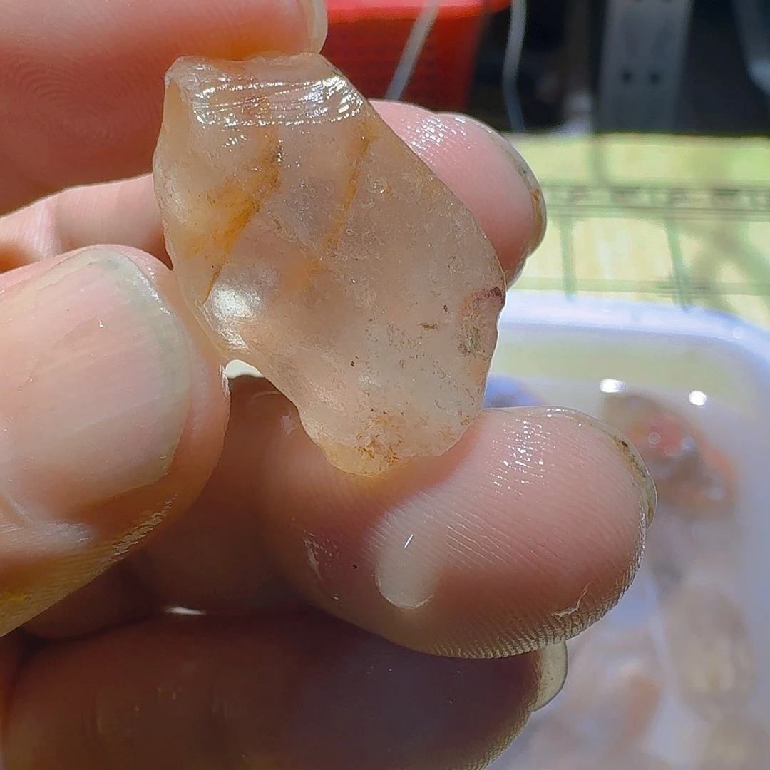 未镶嵌珠宝半成品水晶?****)