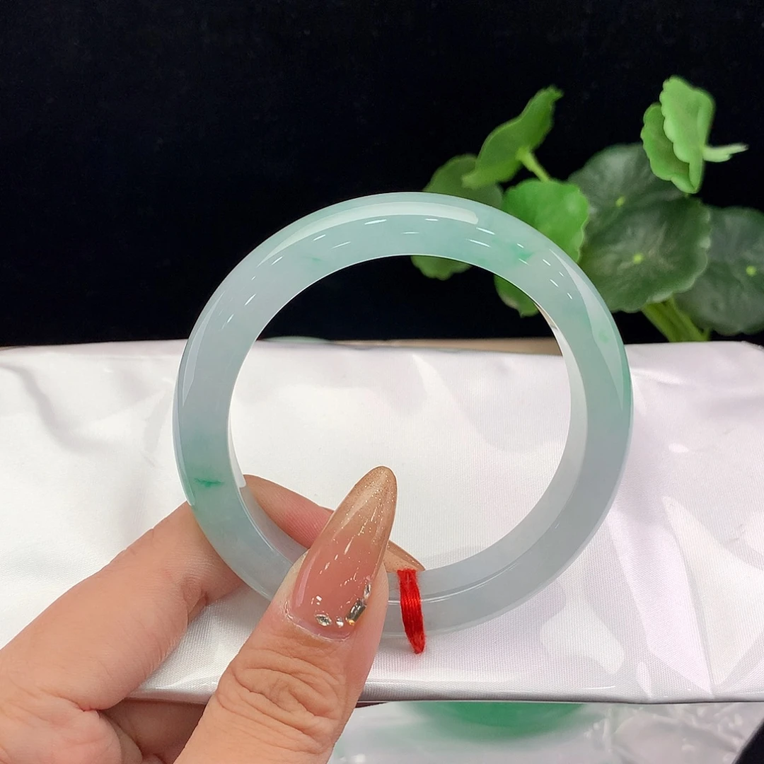 翡翠未镶嵌手镯正58.5