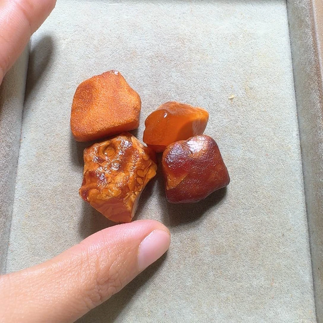 未镶嵌定制琥珀?****?定制