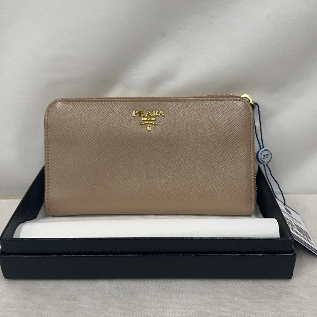 95新 Prada/普拉达 蓝肩 普拉达肉色钱包1618 0850