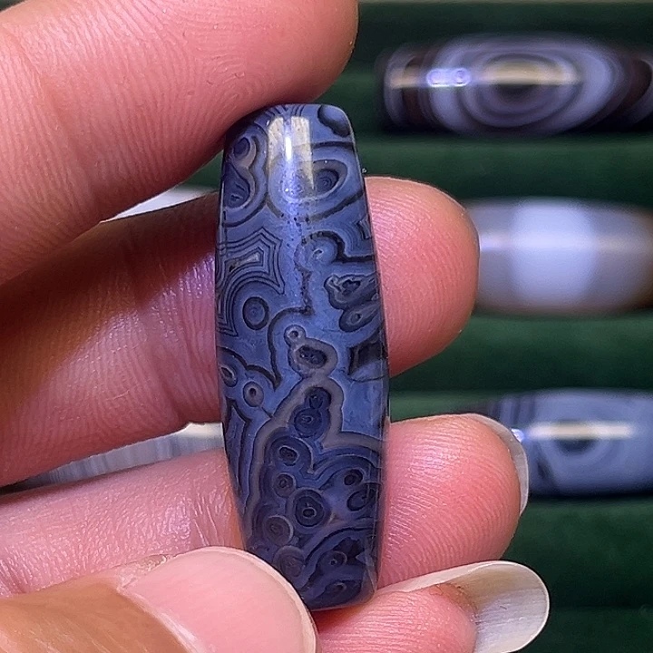 多****玛瑙/玉髓未镶嵌吊坠(赠链)