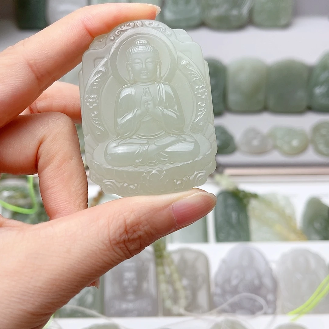 红****和田玉未镶嵌颈饰